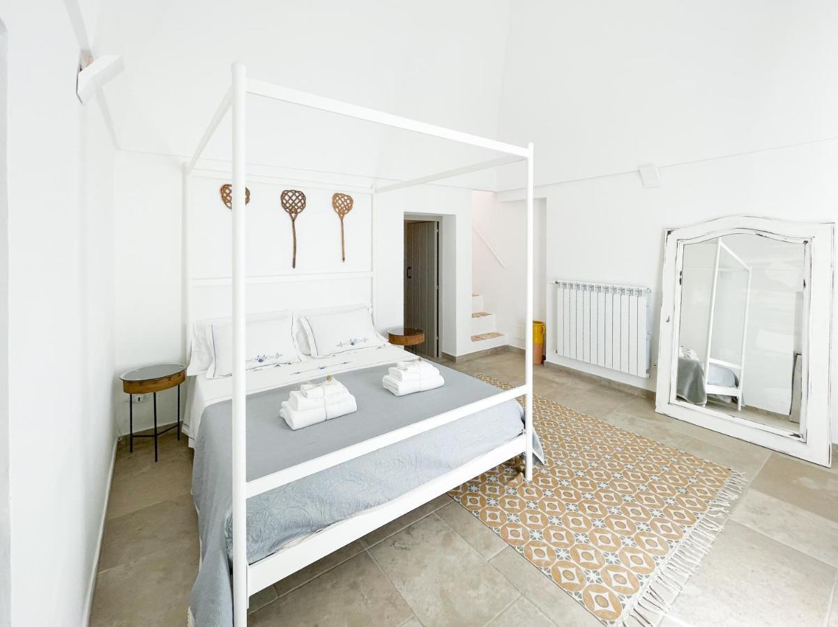 Отель Trullo San Vincenzo Con Piscina Монополи Экстерьер фото